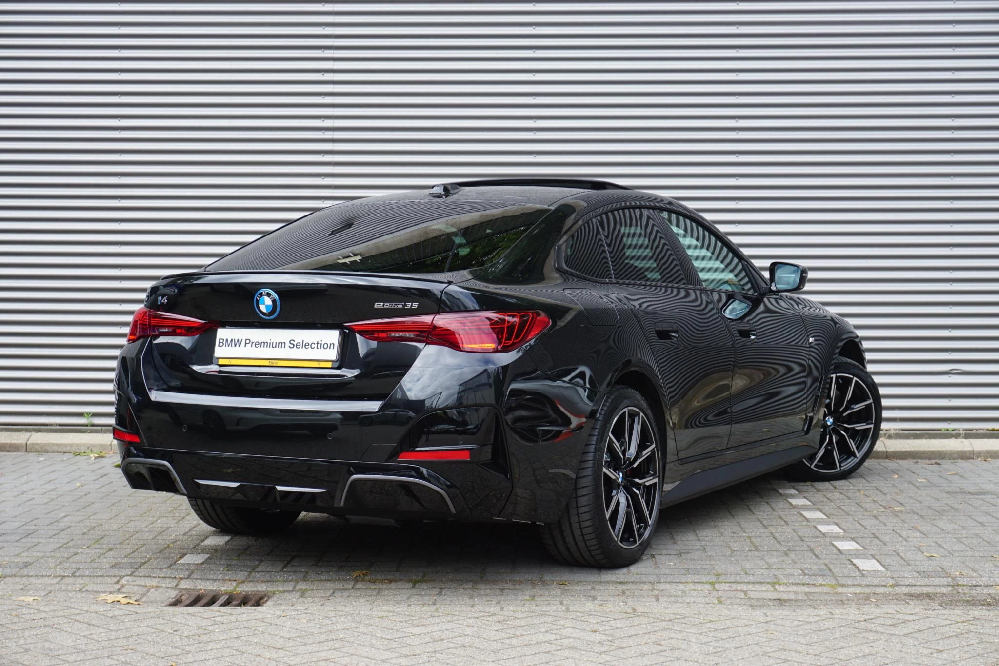 Hoofdafbeelding BMW i4