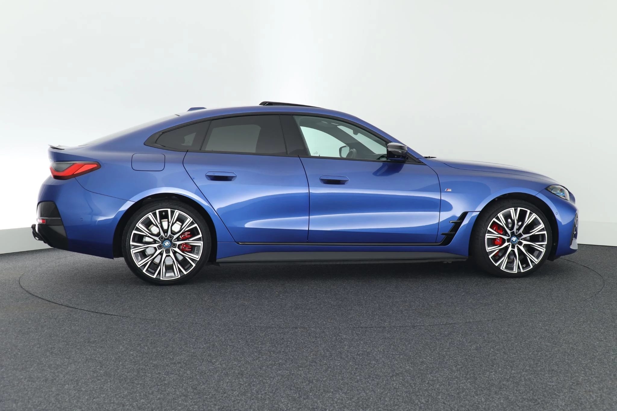 Hoofdafbeelding BMW i4