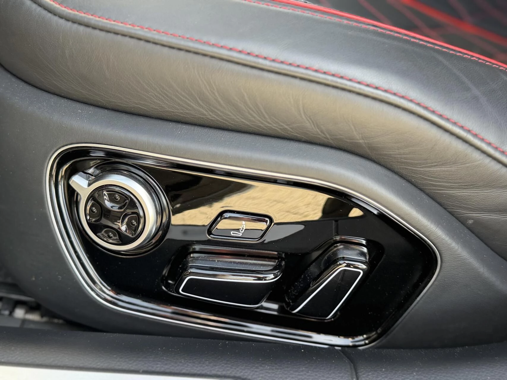 Hoofdafbeelding Audi S8