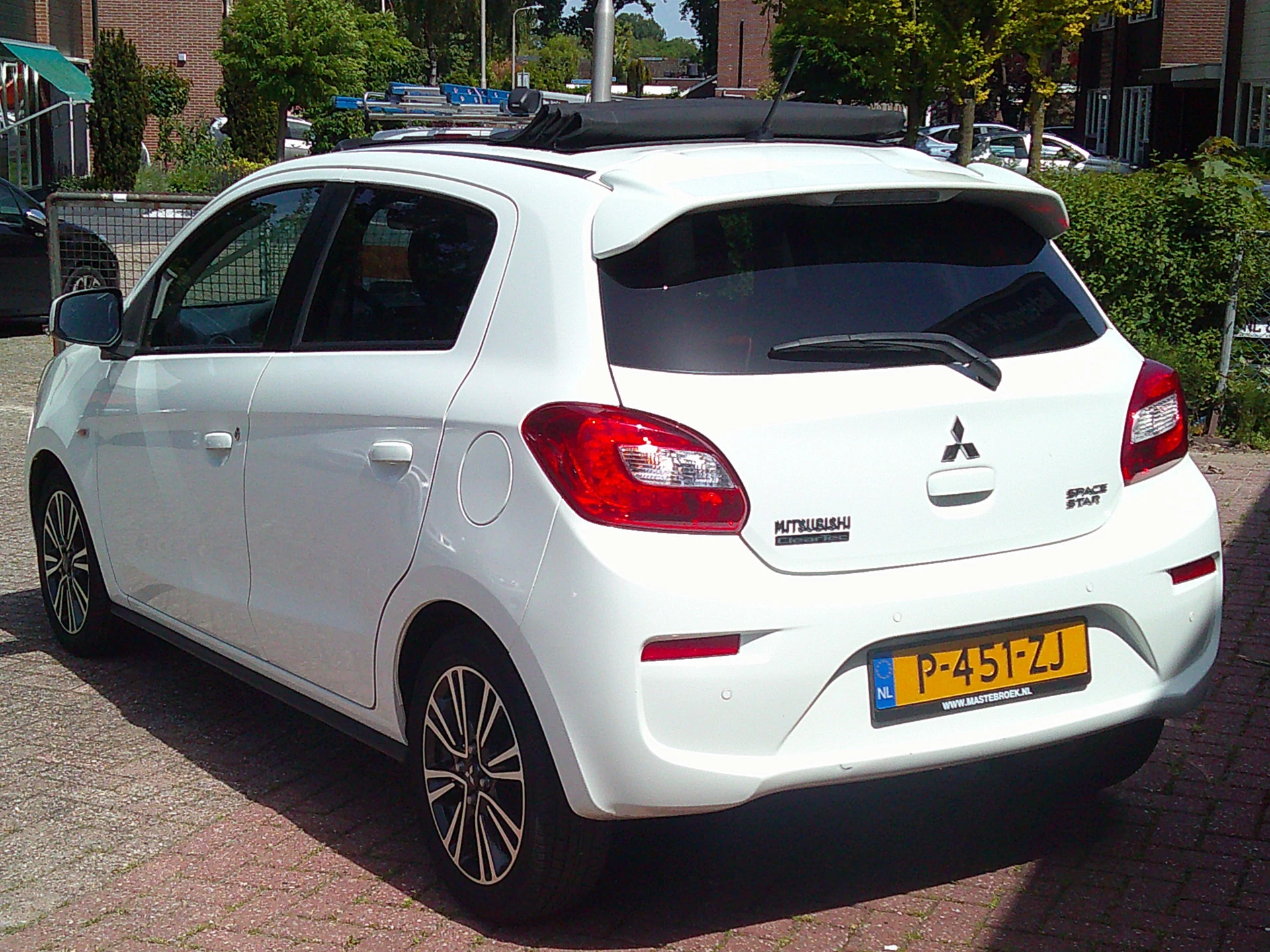 Hoofdafbeelding Mitsubishi Space Star