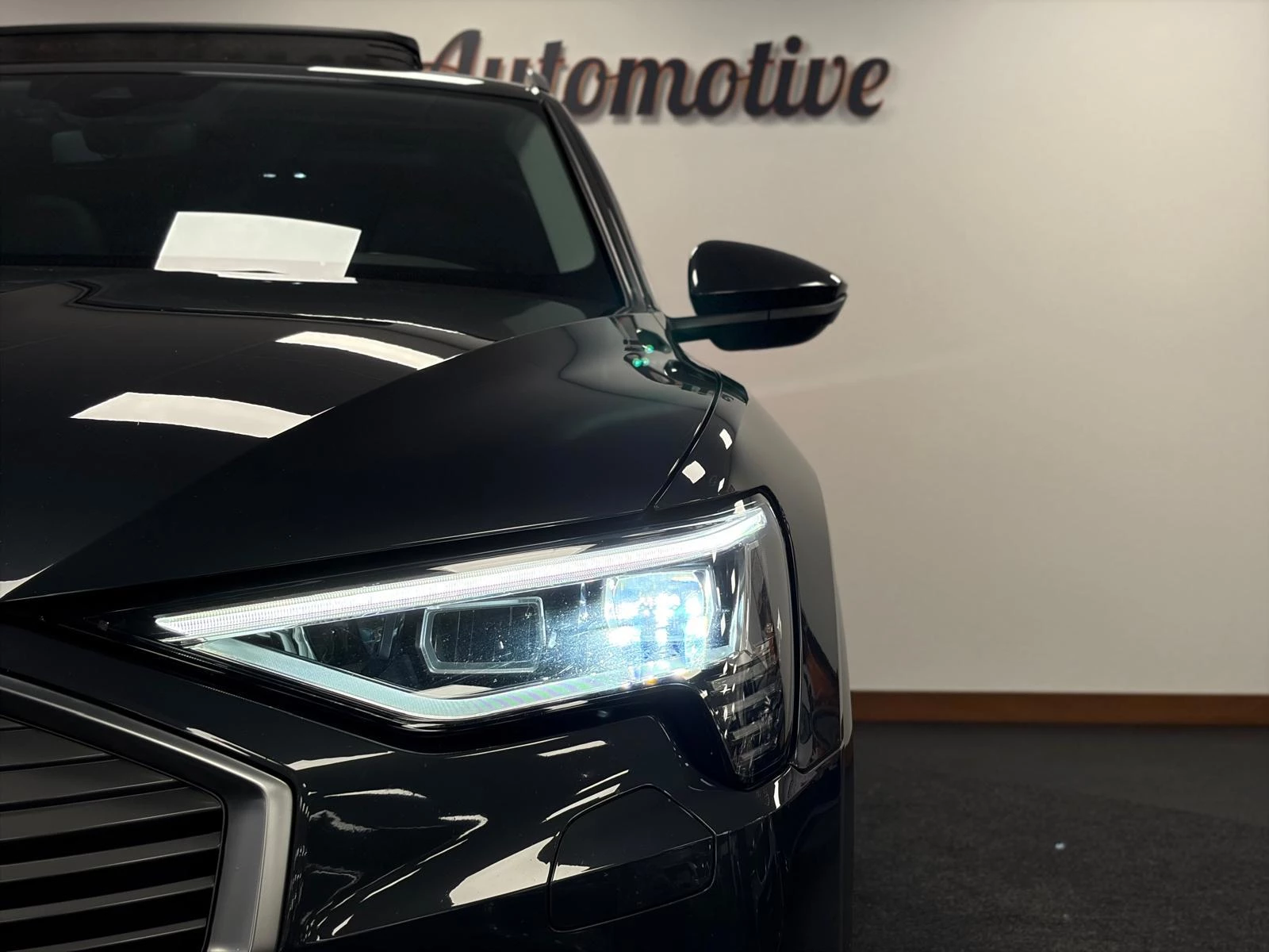 Hoofdafbeelding Audi e-tron