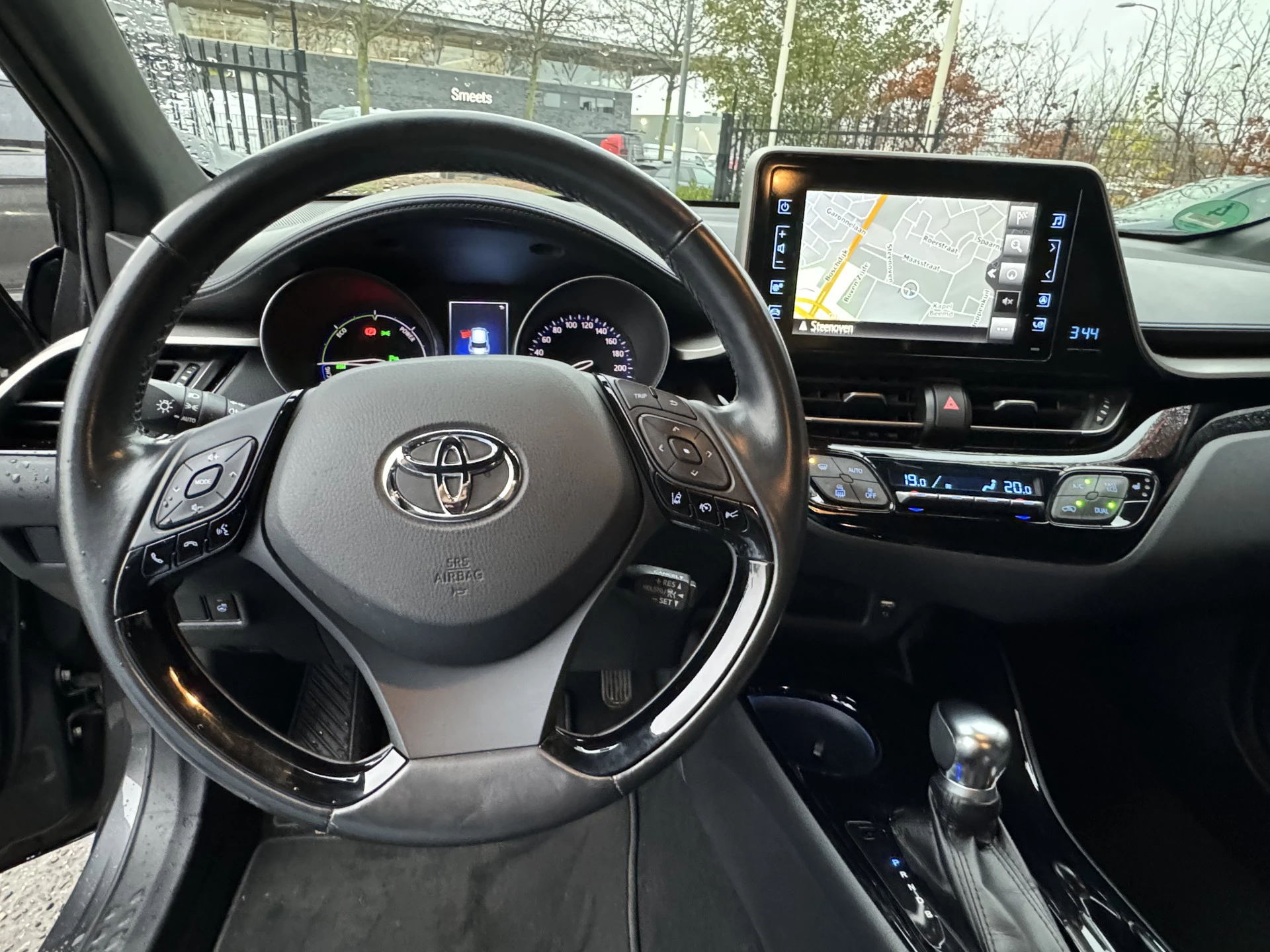 Hoofdafbeelding Toyota C-HR