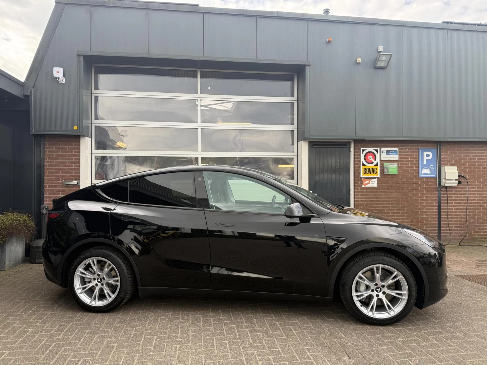 Hoofdafbeelding Tesla Model Y
