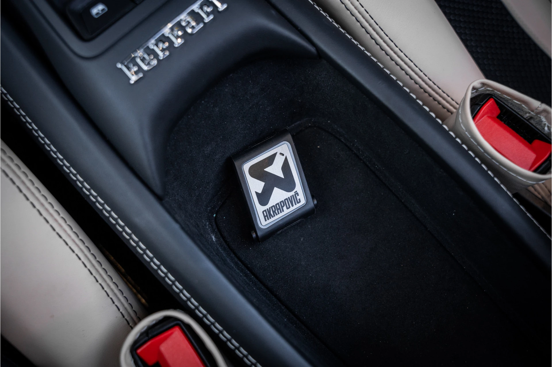 Hoofdafbeelding Ferrari F8 Spider