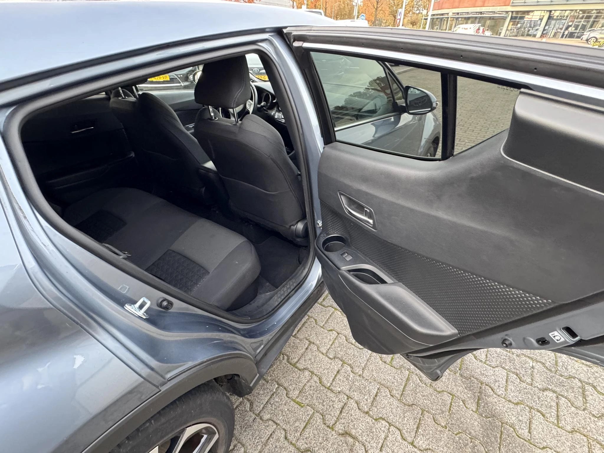 Hoofdafbeelding Toyota C-HR