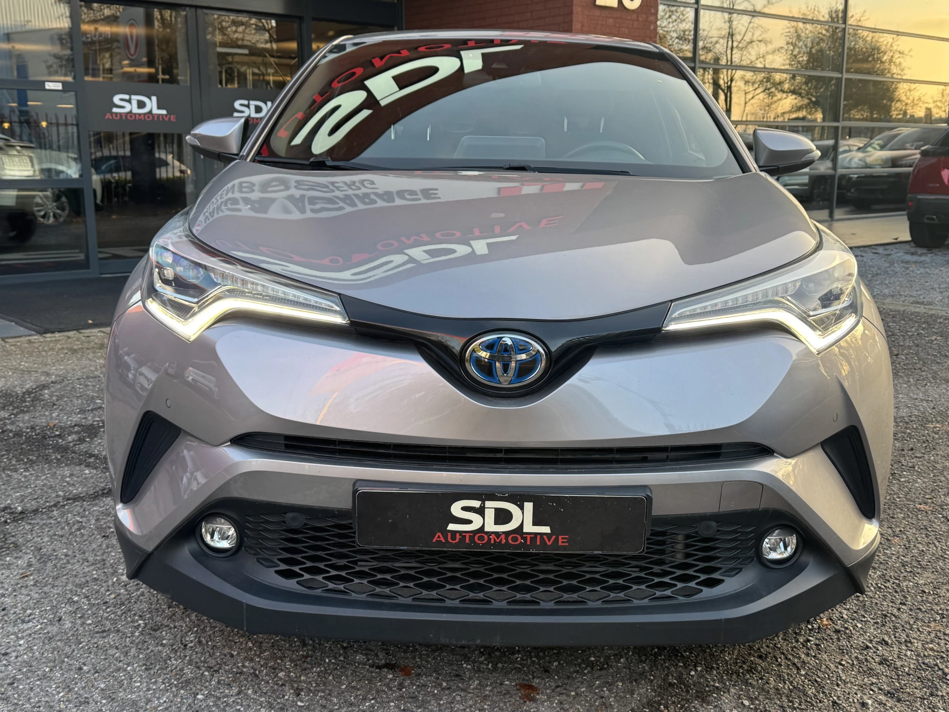Hoofdafbeelding Toyota C-HR