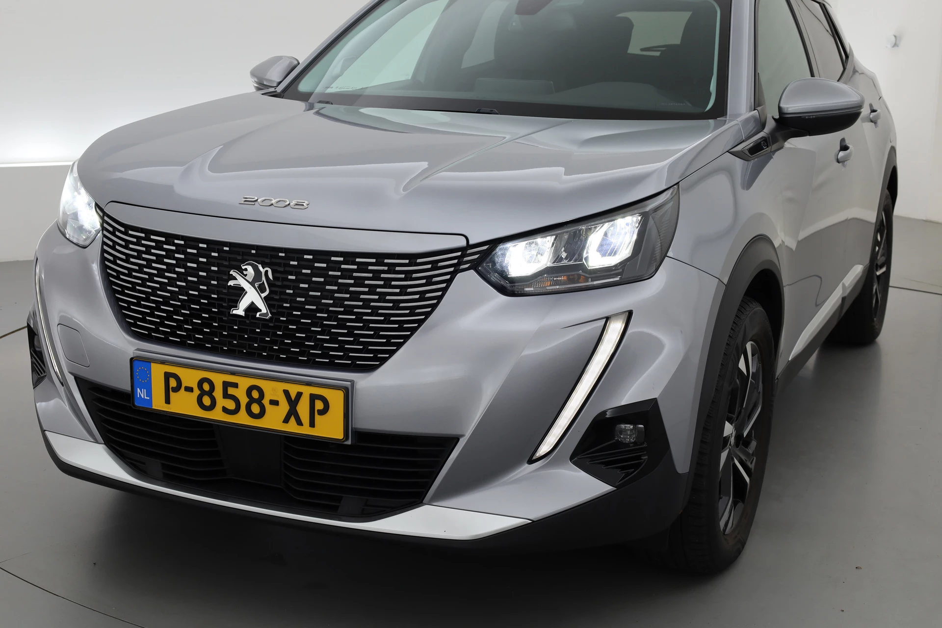 Hoofdafbeelding Peugeot e-2008