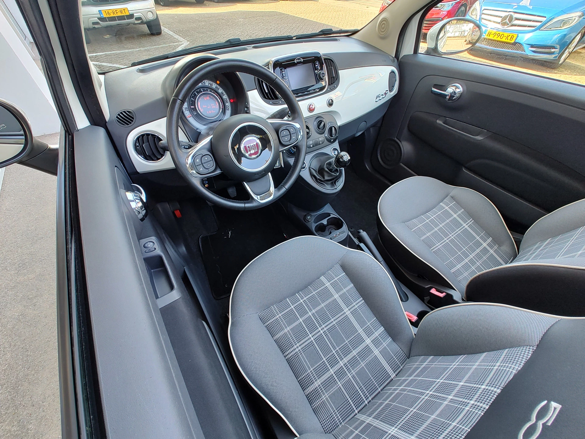 Hoofdafbeelding Fiat 500C