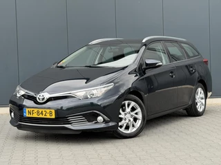 Hoofdafbeelding Toyota Auris Toyota Auris 1.3 Aspiration Dealer Onderhouden - Navi - Camera - Parkeersensoren