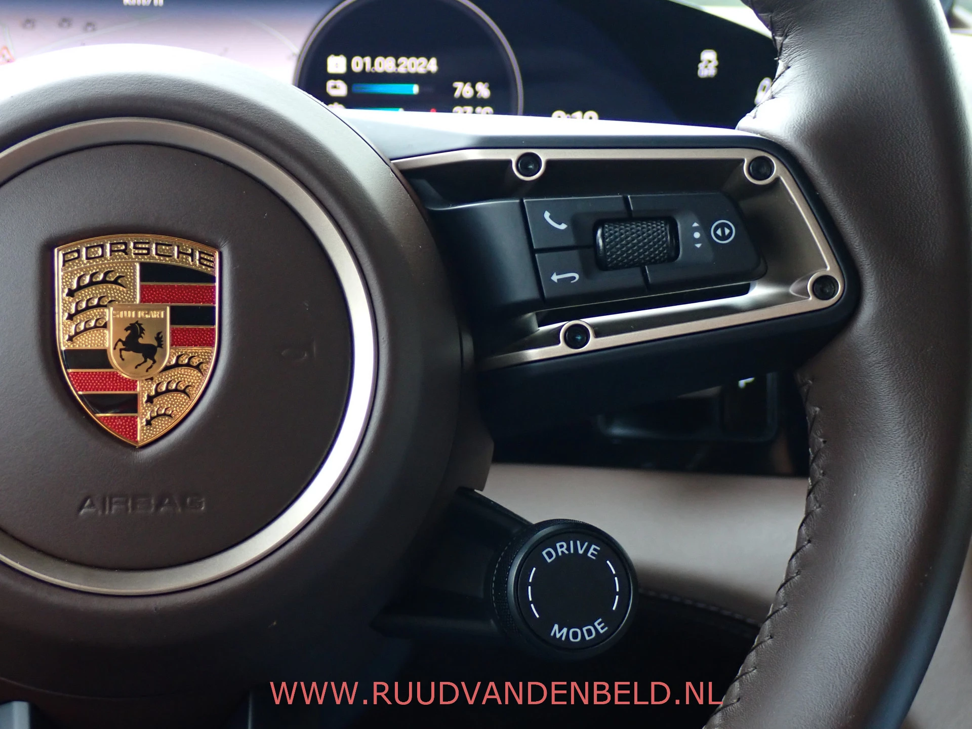 Hoofdafbeelding Porsche Taycan