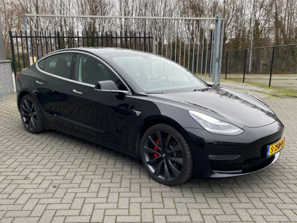 Hoofdafbeelding Tesla Model 3