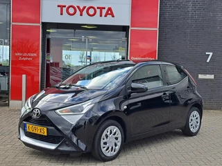 Hoofdafbeelding Toyota Aygo Toyota Aygo X-PLAY AIRCO CAMERA SNELHEIDSBEGRENZER