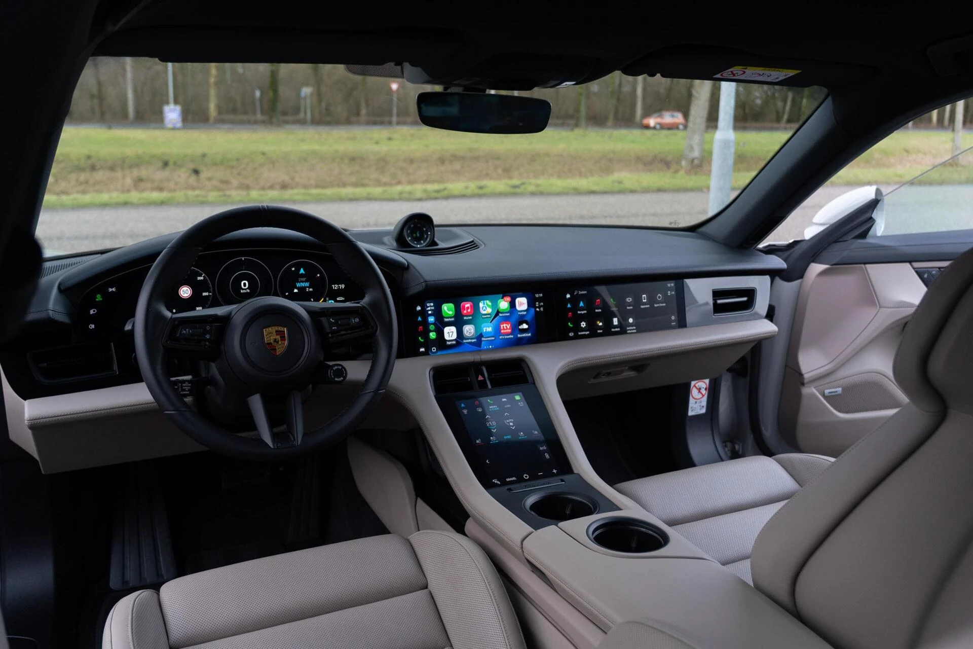 Hoofdafbeelding Porsche Taycan