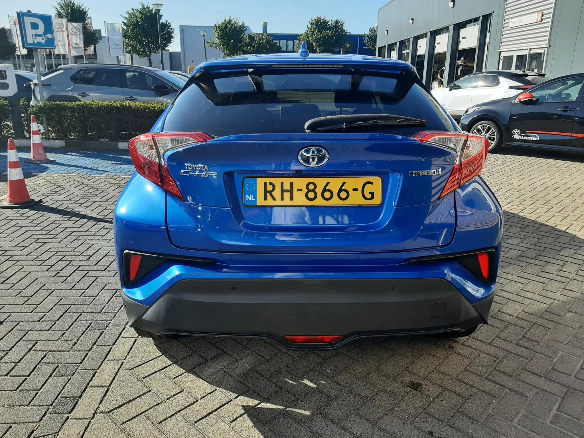 Hoofdafbeelding Toyota C-HR