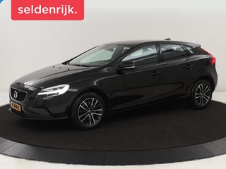 Volvo V40 2.0 T2 Momentum | Stoelverwarming | Full LED |  Navigatie | Climate control | Parkeerhulp | Cruise control | Bluetooth