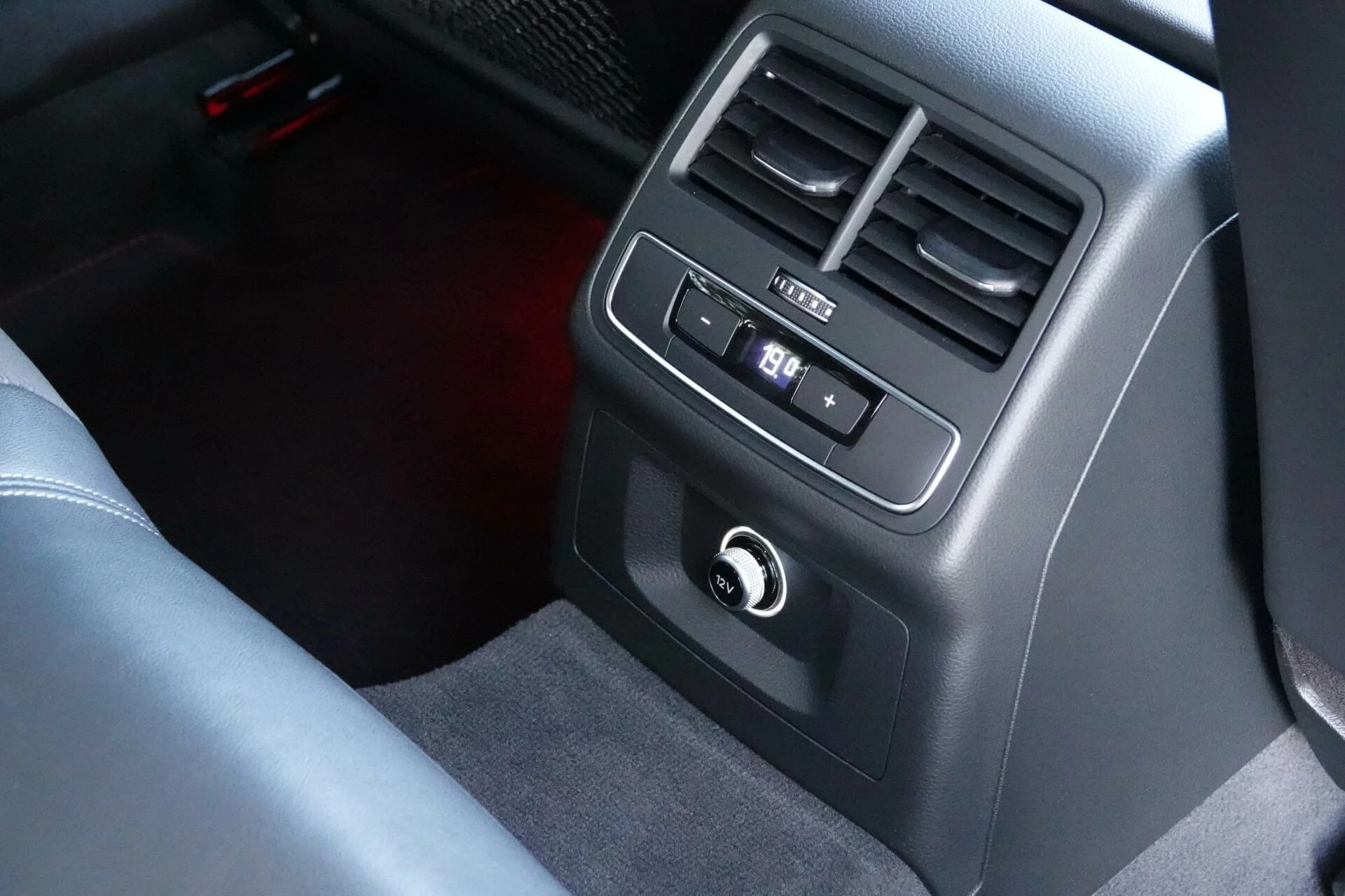 Hoofdafbeelding Audi S4