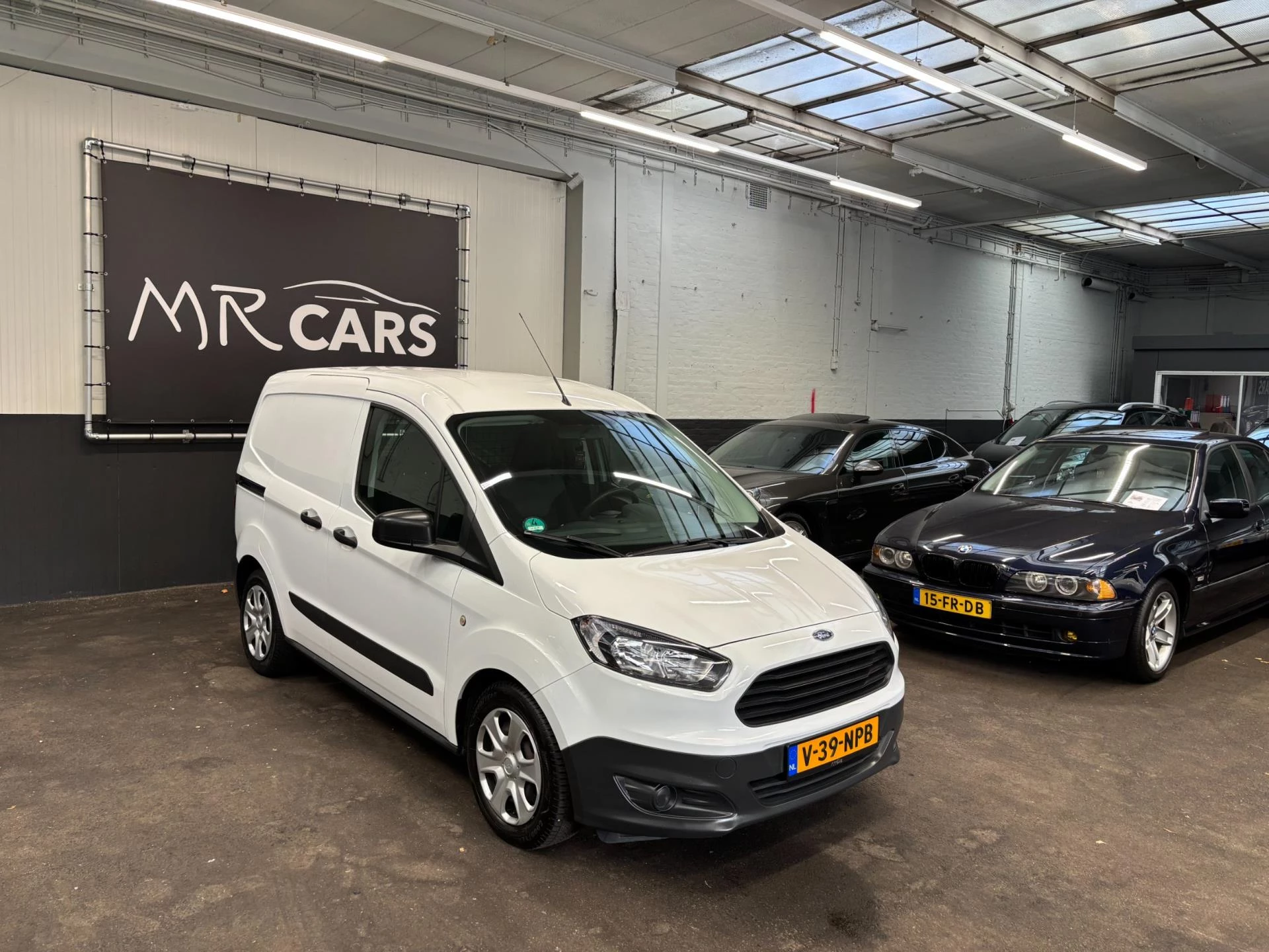 Hoofdafbeelding Ford Transit Courier