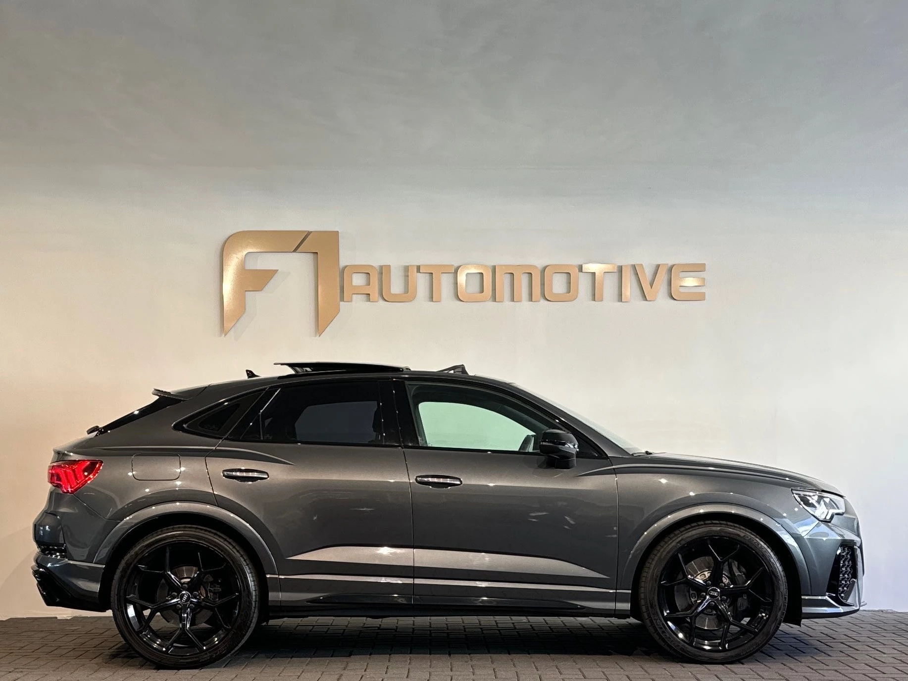 Hoofdafbeelding Audi RSQ3
