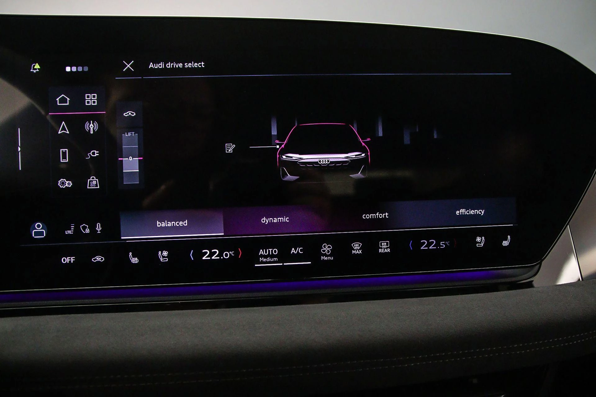 Hoofdafbeelding Audi A6 Avant e-tron