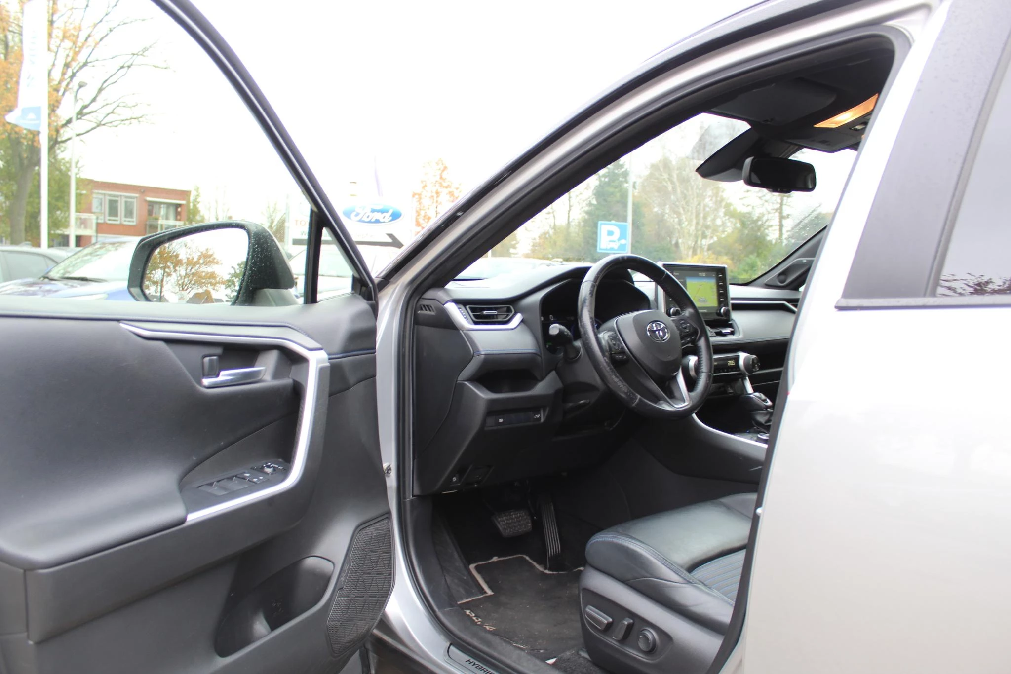 Hoofdafbeelding Toyota RAV4