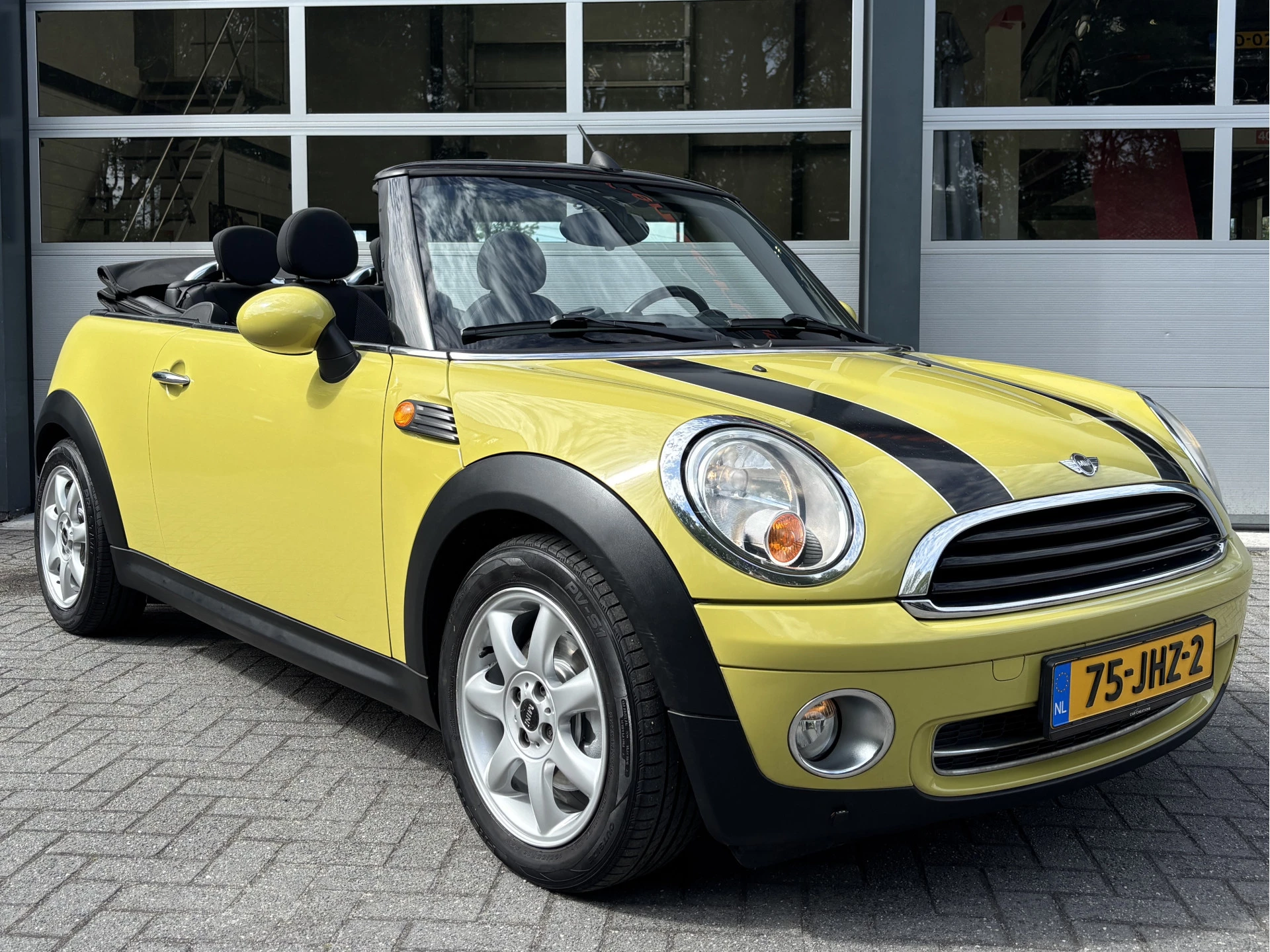 Hoofdafbeelding MINI Cooper Cabrio