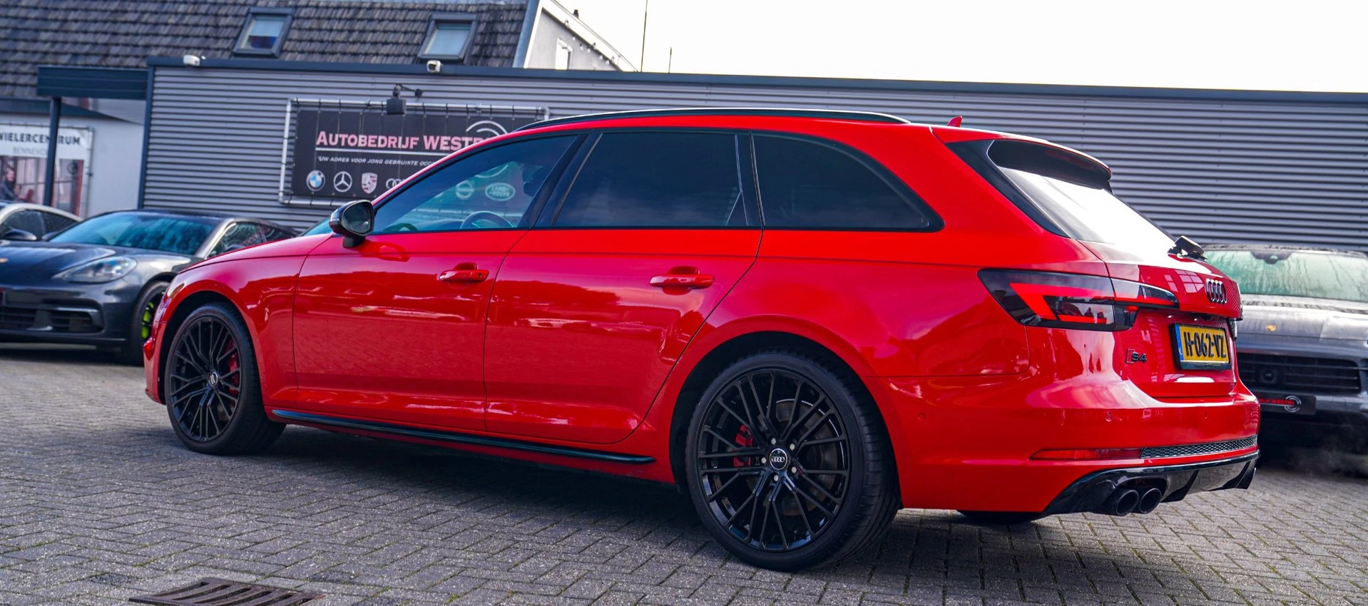 Hoofdafbeelding Audi S4