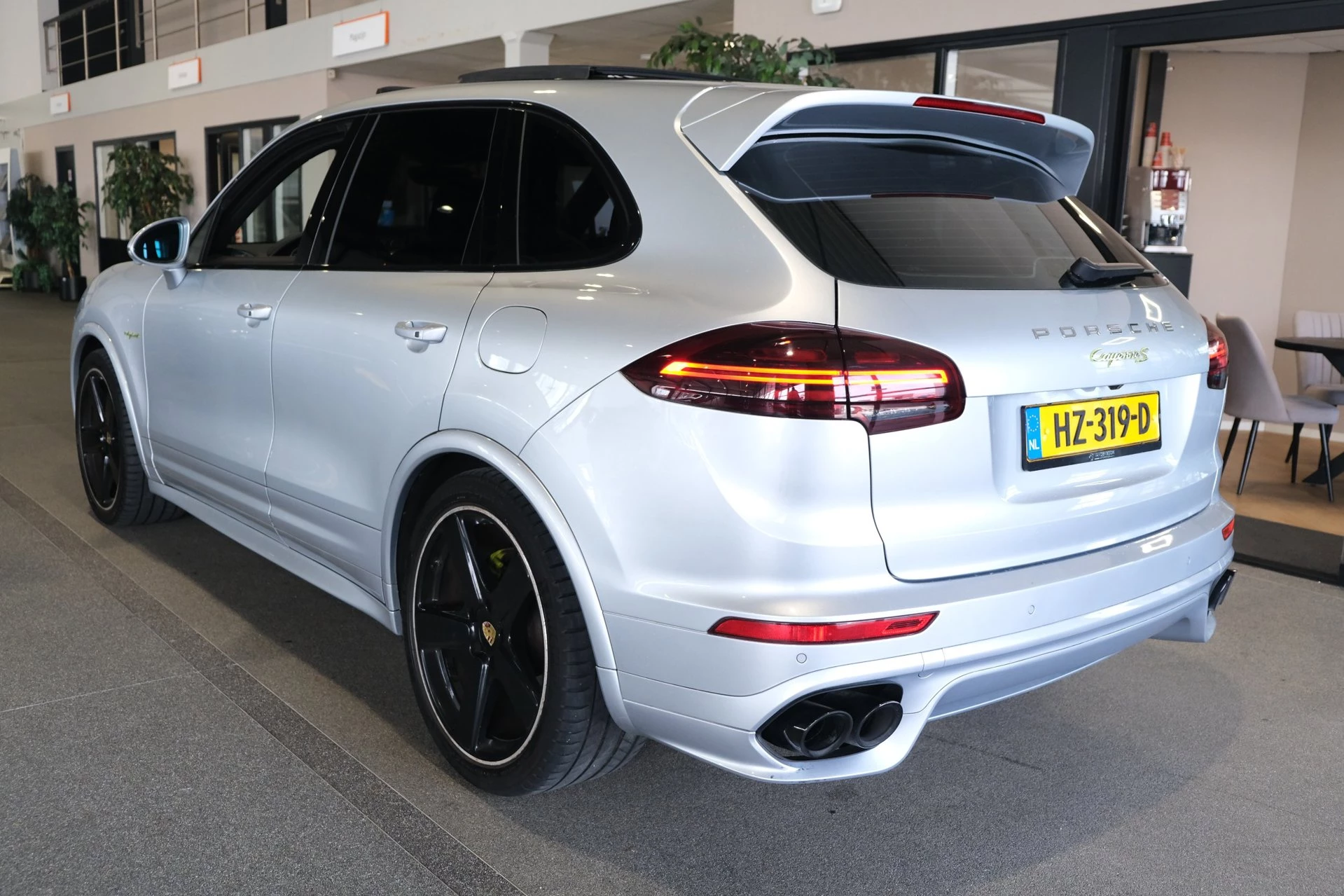 Hoofdafbeelding Porsche Cayenne