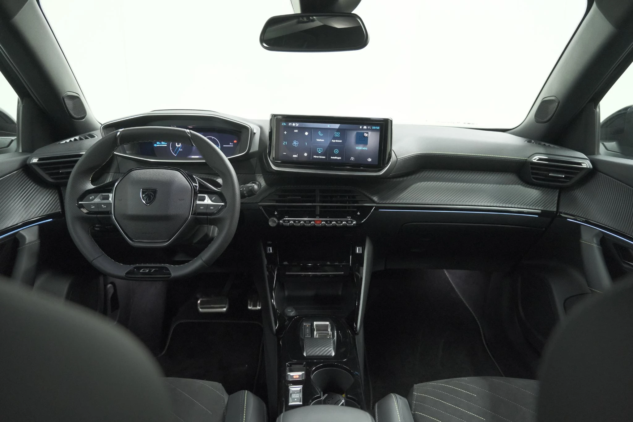 Peugeot e-2008
