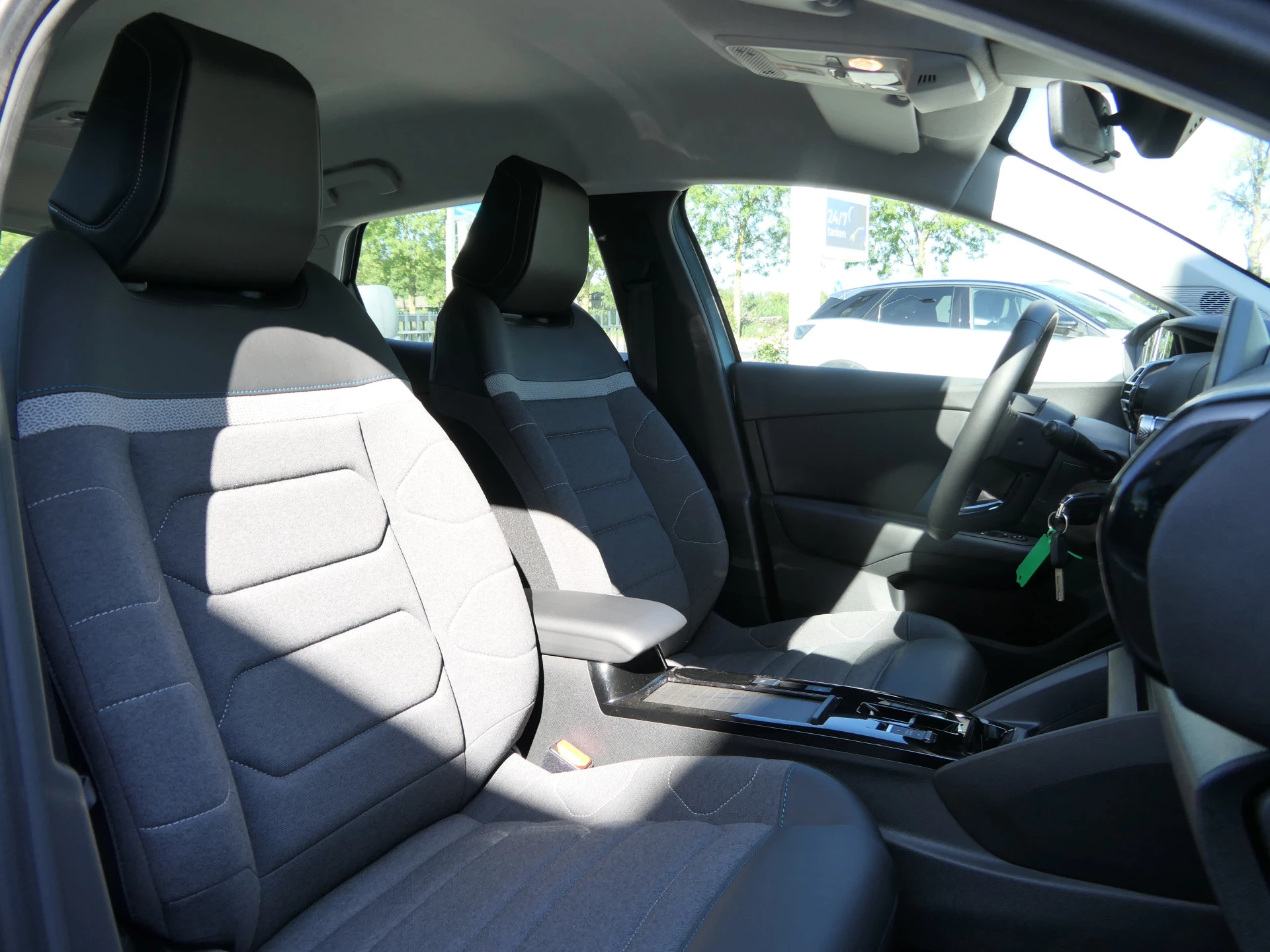 Hoofdafbeelding Citroën ë-C4