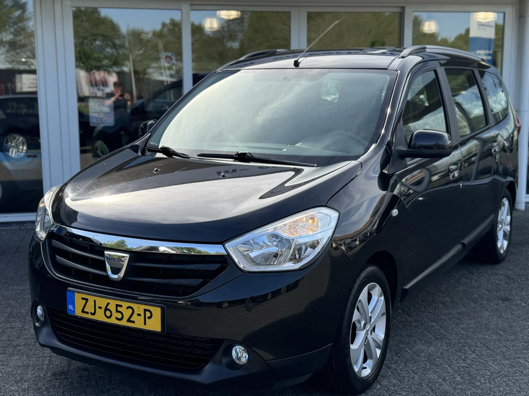 Hoofdafbeelding Dacia Lodgy