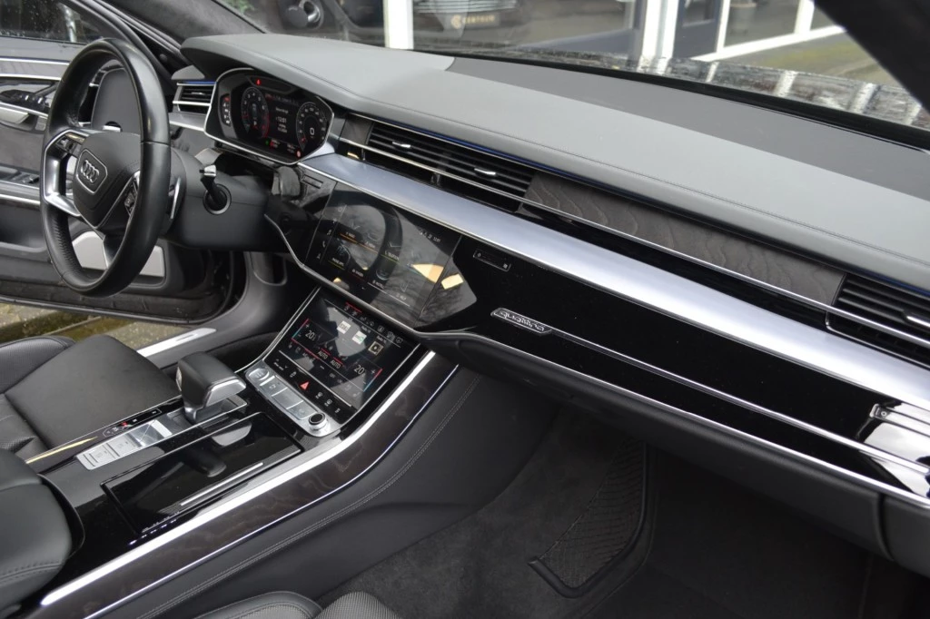 Hoofdafbeelding Audi A8