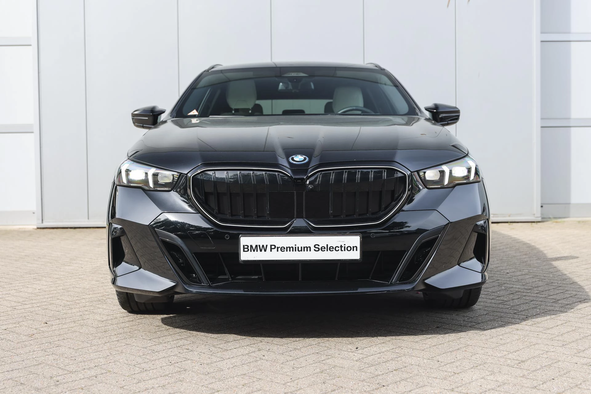 Hoofdafbeelding BMW i5