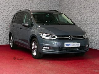 Hoofdafbeelding Volkswagen Touran Volkswagen Touran 1.5 TSI 150PK NIEUWE AUTO! 7P CARPLAY NAVI CAMERA LED ELEK.KLEP VIR.COCKPIT DODE.HOEK DET. STOELVERW KEYLESS 7P 7PERS 2024 70 BIJNA NIEUWE VOLKSWAGEN'S UIT VOORRAAD LEVERBAAR