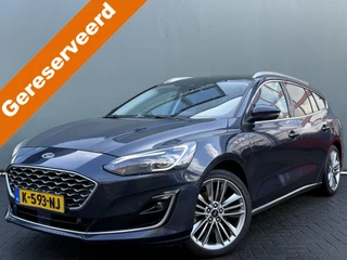 Ford Focus Wagon BWJ 2021 1.0 124 PK EcoBoost Hybrid Vignale HEAD UP DISPLAY / TREKHAAK | PANORAMADAK | XENON | STOELVERW. | LEDER | STUURVERW. | ADAPTIVE CRUISE | ELEKTRISCHE ACHTERKLEP | CAMERA | CARPAY + ANDROID | LMV | PDC