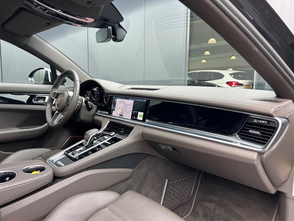 Hoofdafbeelding Porsche Panamera