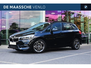 BMW 2 Serie Active Tourer 218i High Executive Sport Line Automaat / Trekhaak / Sportstoelen / Achteruitrijcamera / LED / Head-Up / Stoelverwarming