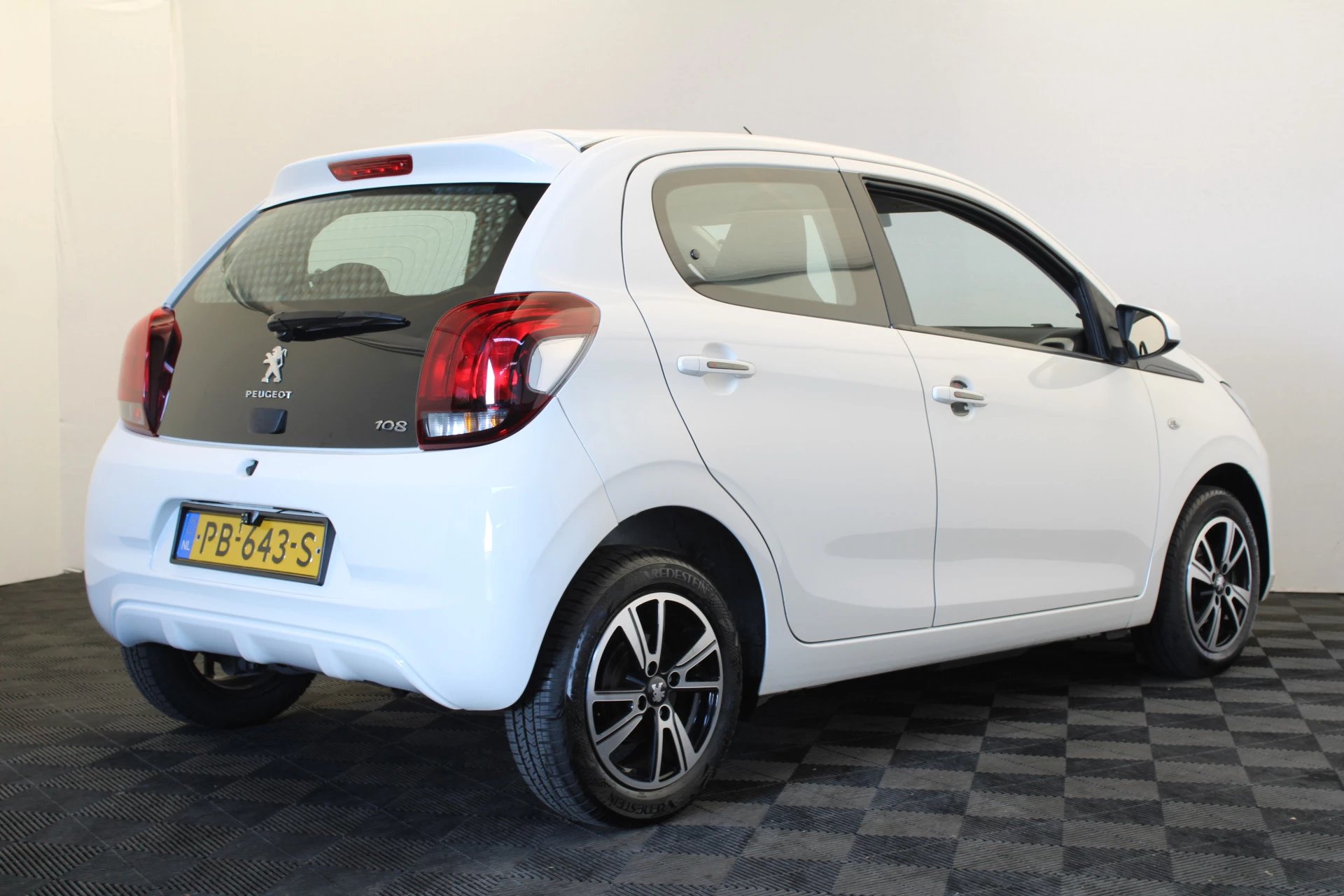 Hoofdafbeelding Peugeot 108