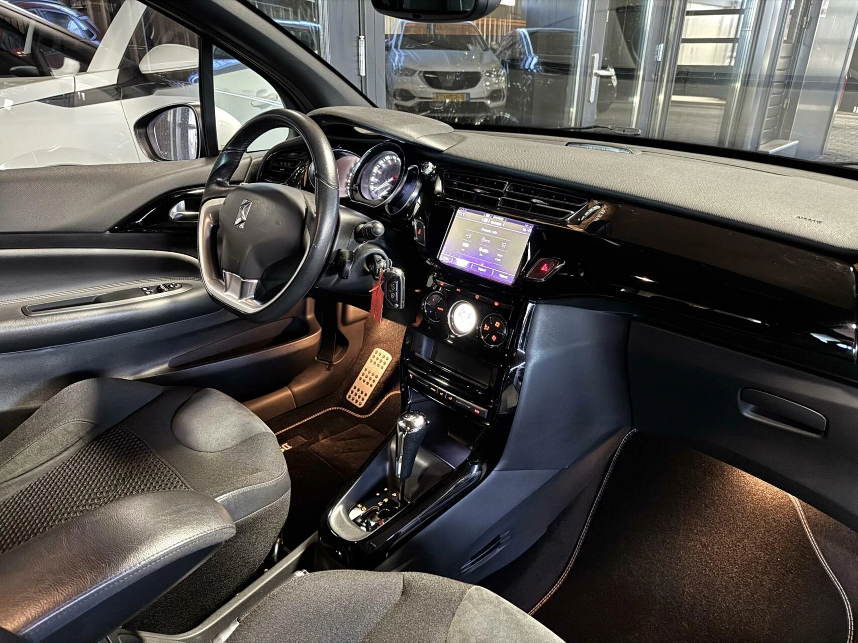 Hoofdafbeelding DS DS 3