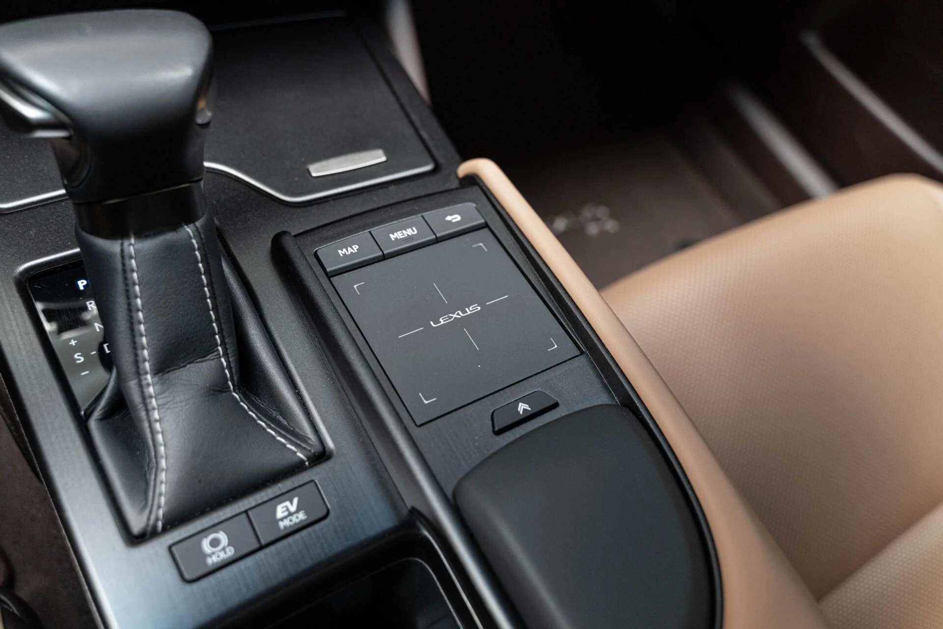Hoofdafbeelding Lexus ES