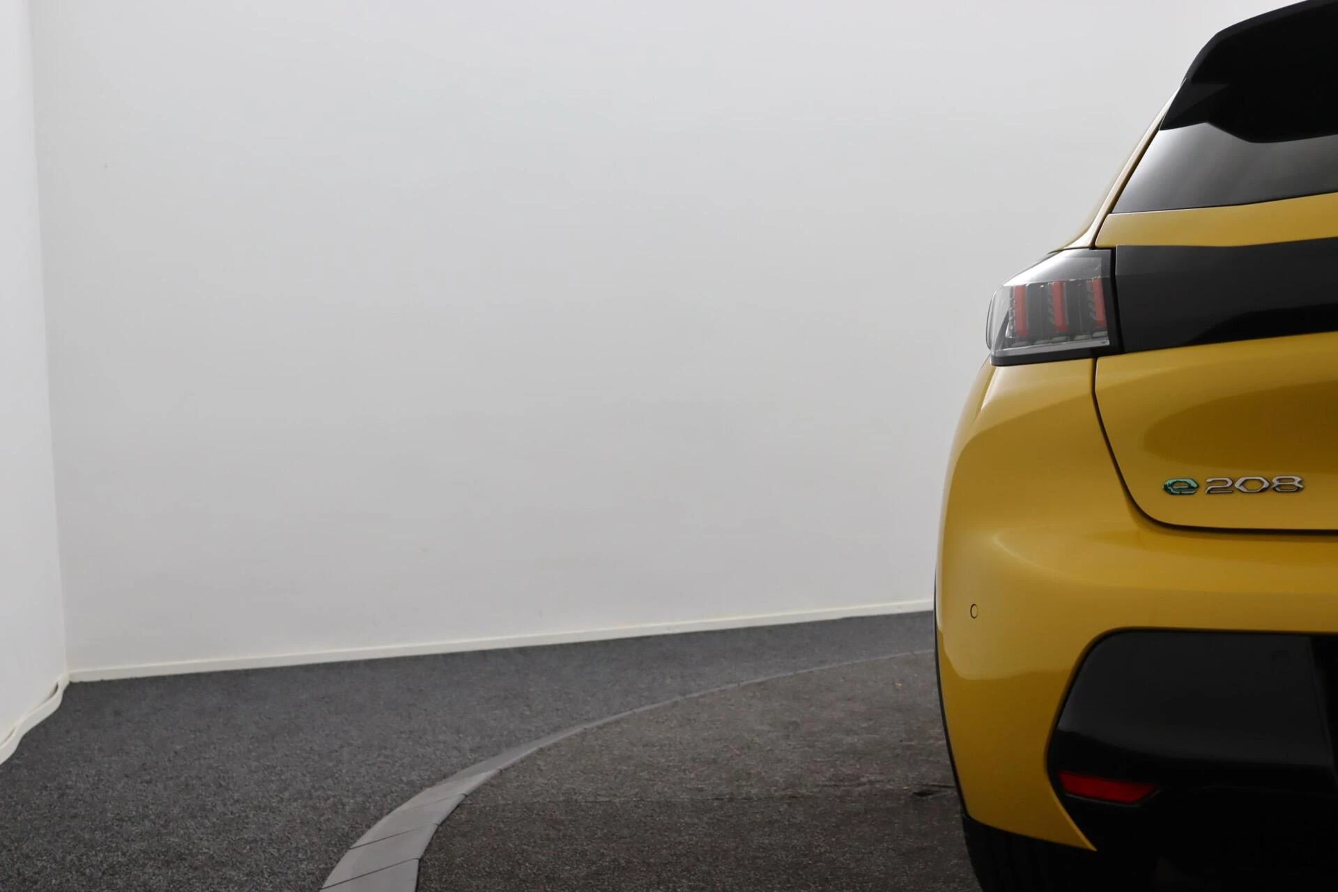 Hoofdafbeelding Peugeot e-208