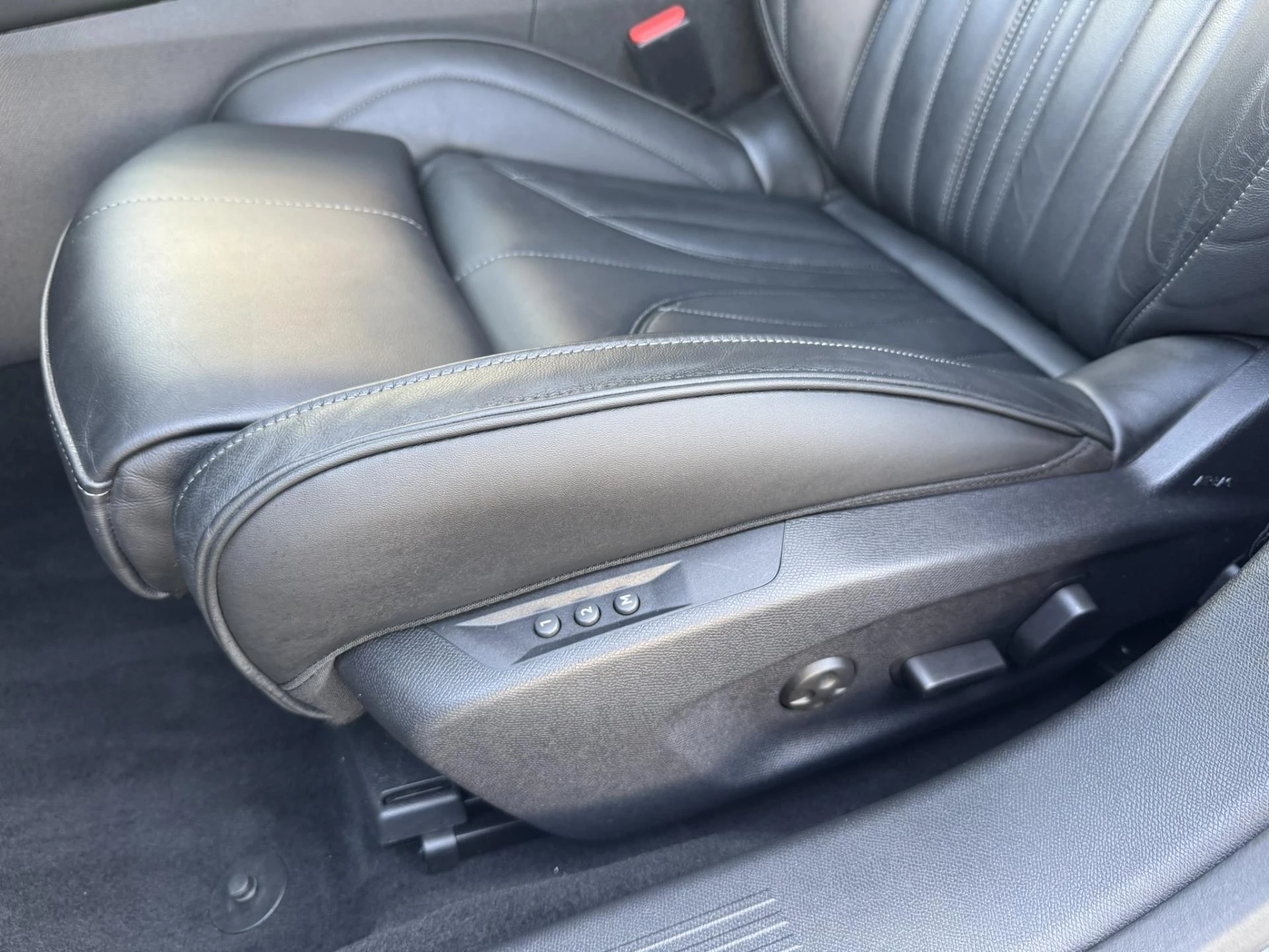 Hoofdafbeelding DS DS 4