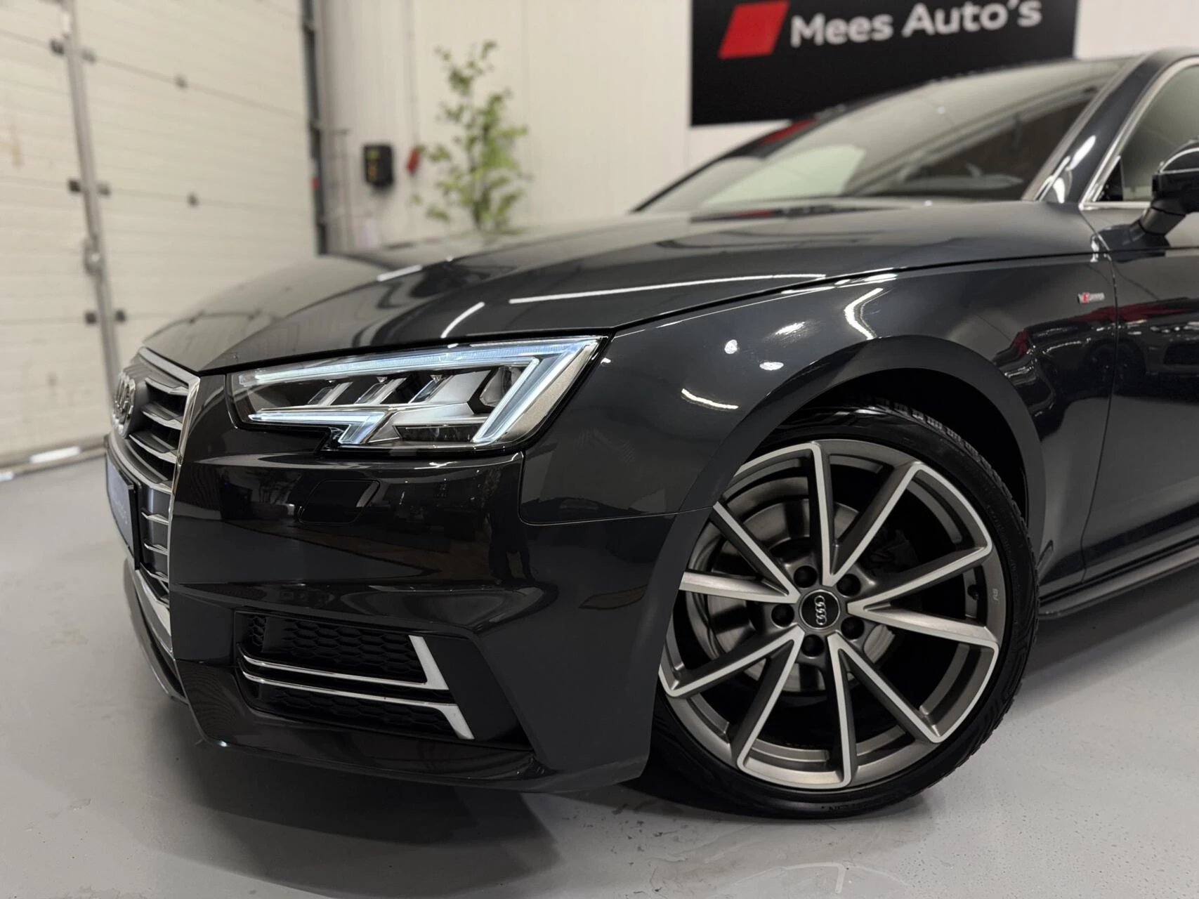 Hoofdafbeelding Audi A4