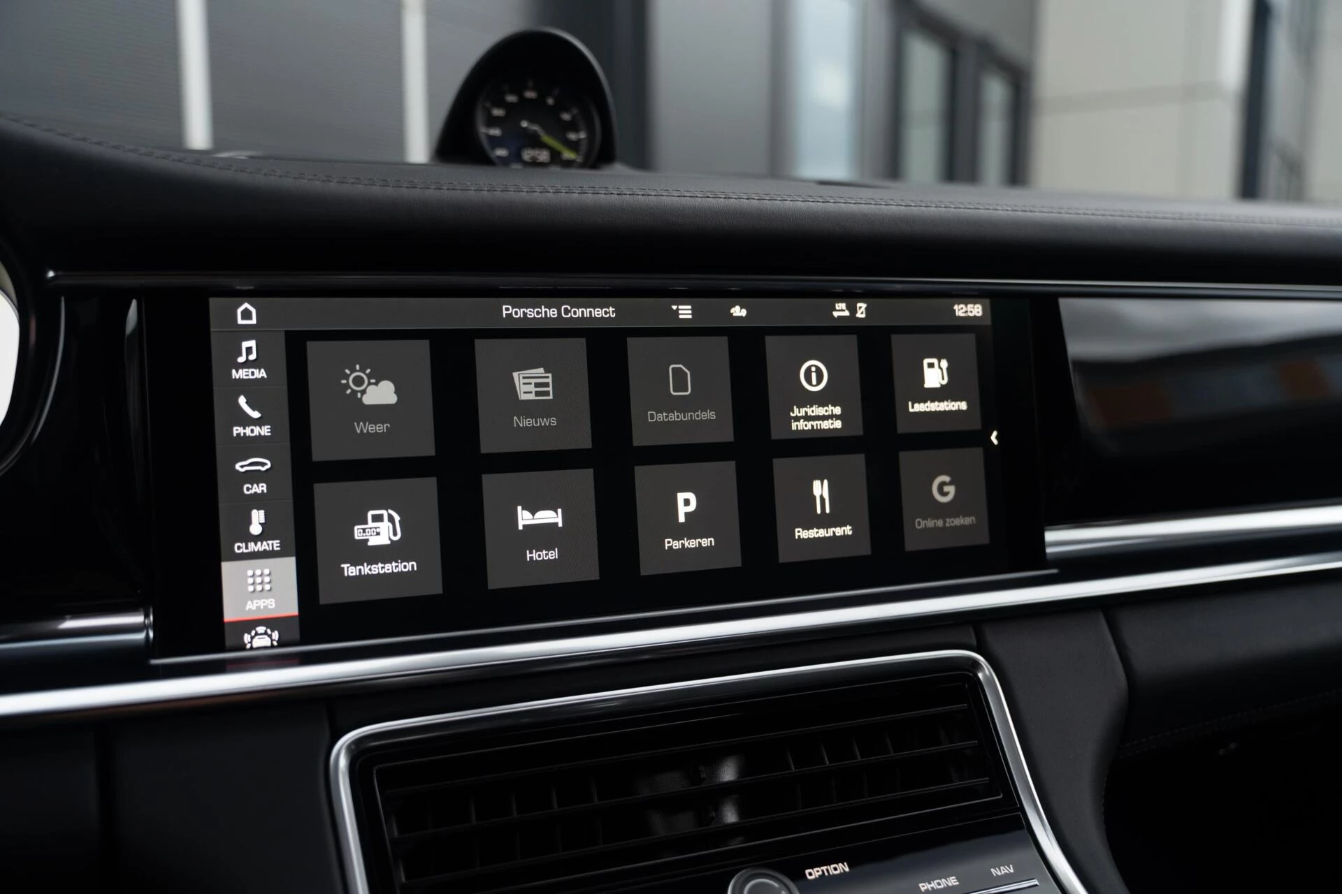 Hoofdafbeelding Porsche Panamera