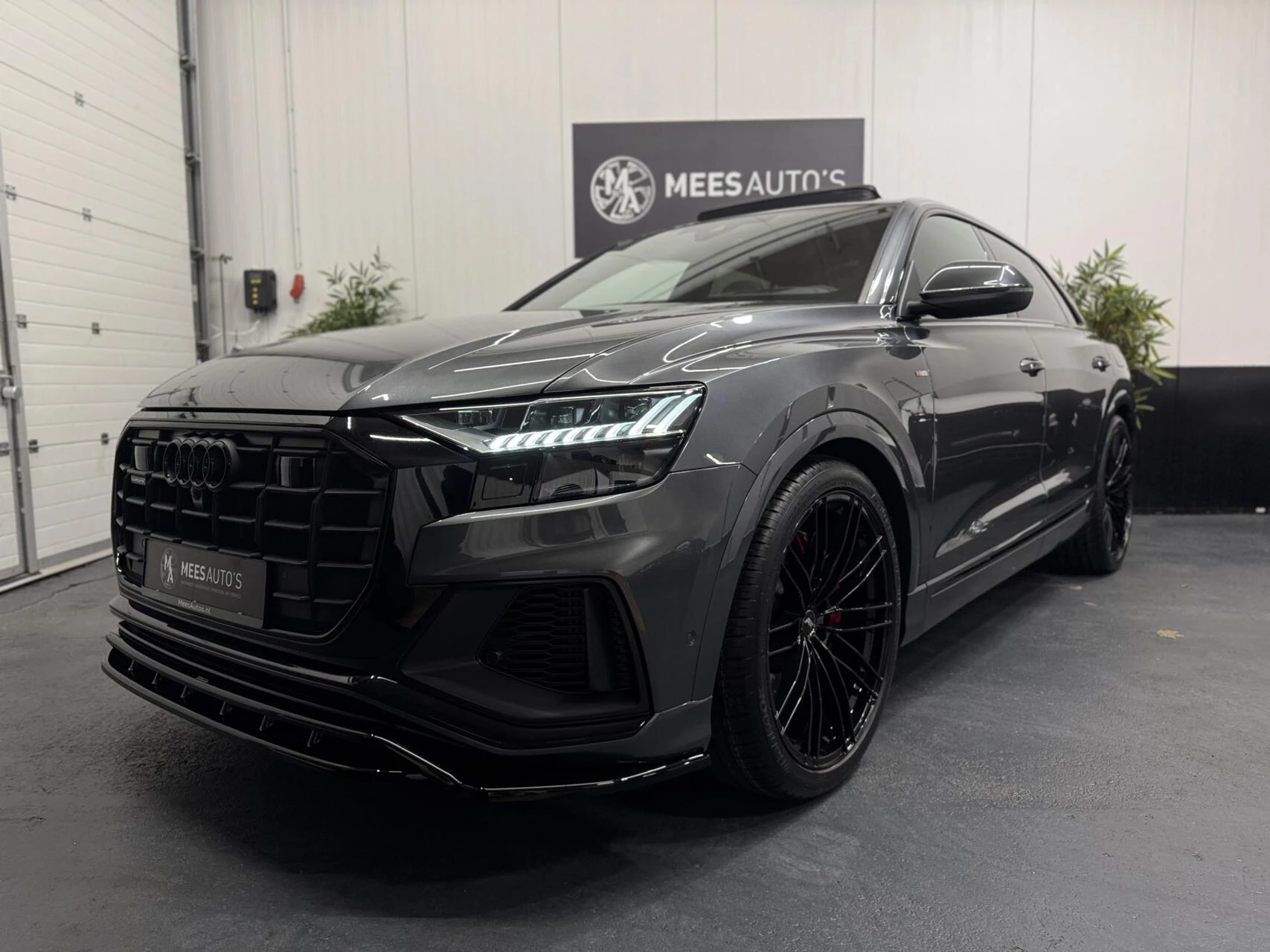 Hoofdafbeelding Audi Q8