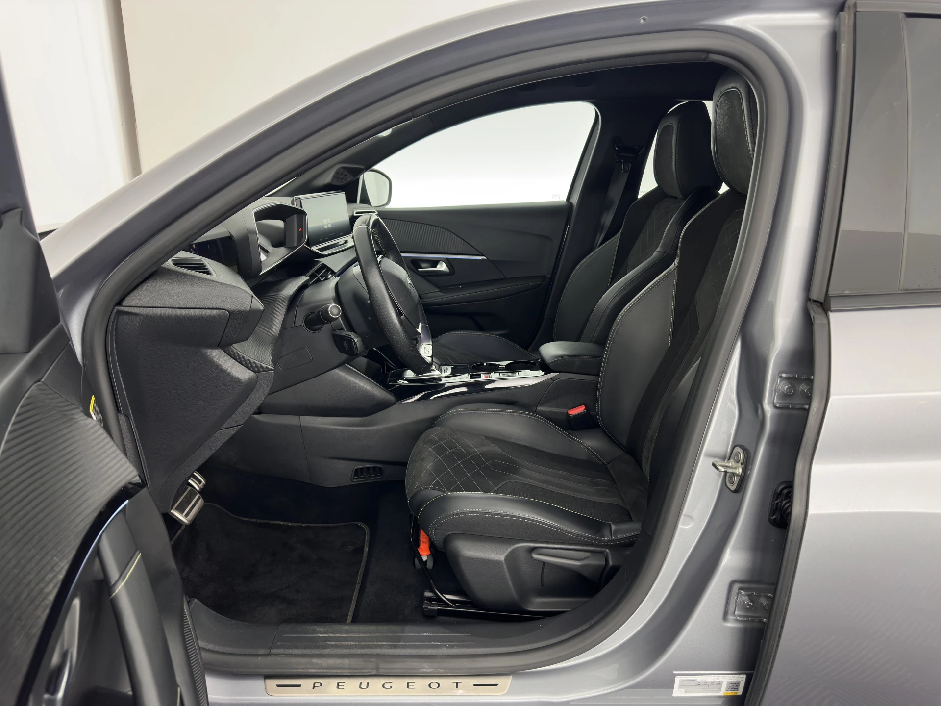 Hoofdafbeelding Peugeot e-208