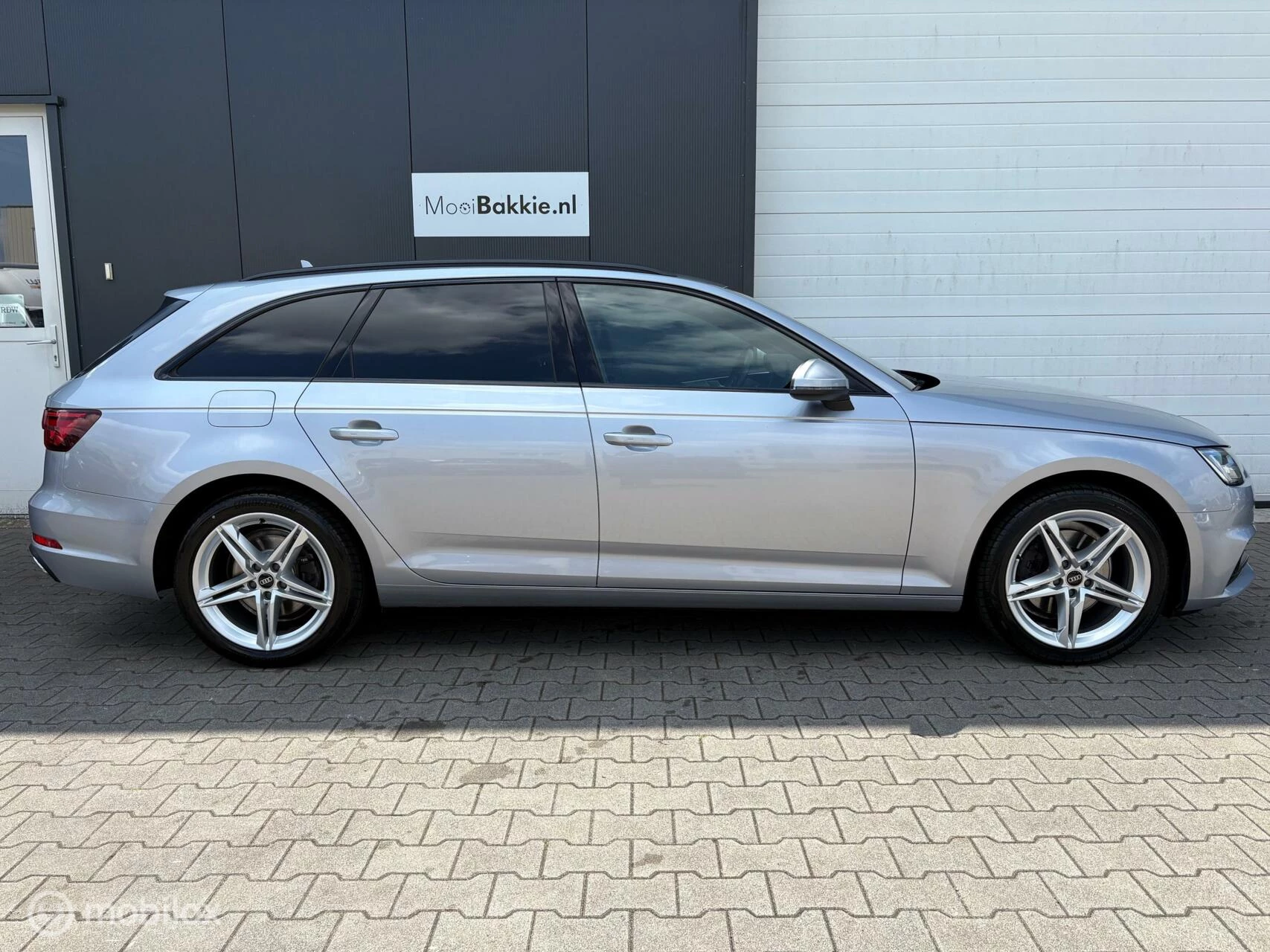 Hoofdafbeelding Audi A4