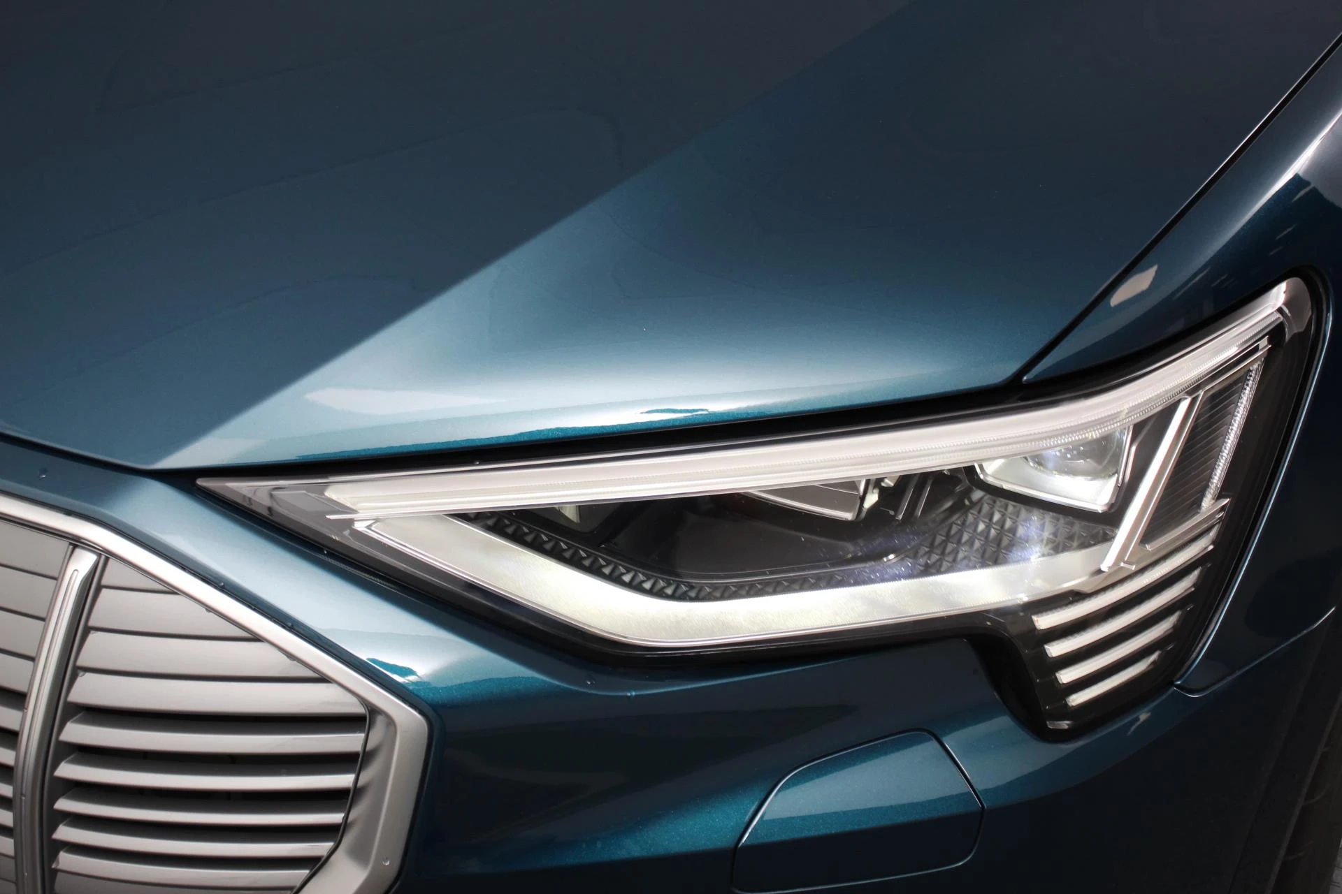 Hoofdafbeelding Audi e-tron