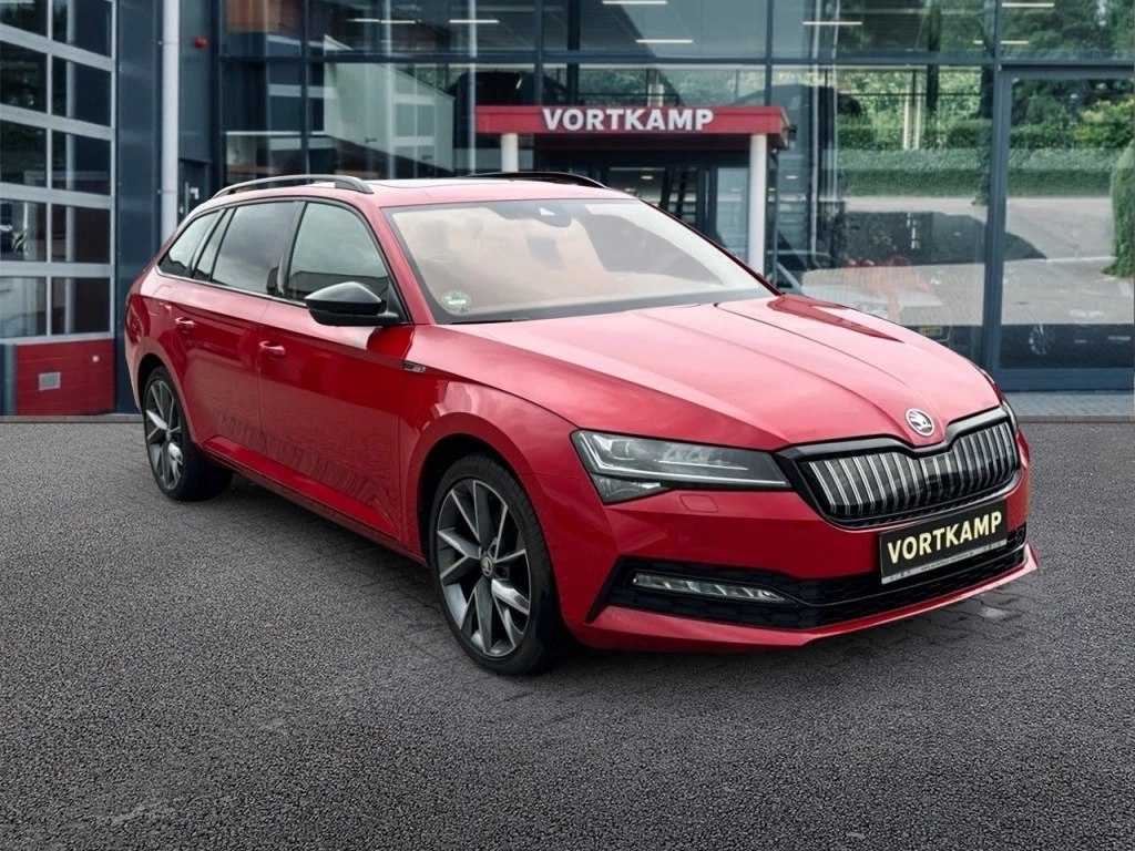 Hoofdafbeelding Škoda Superb