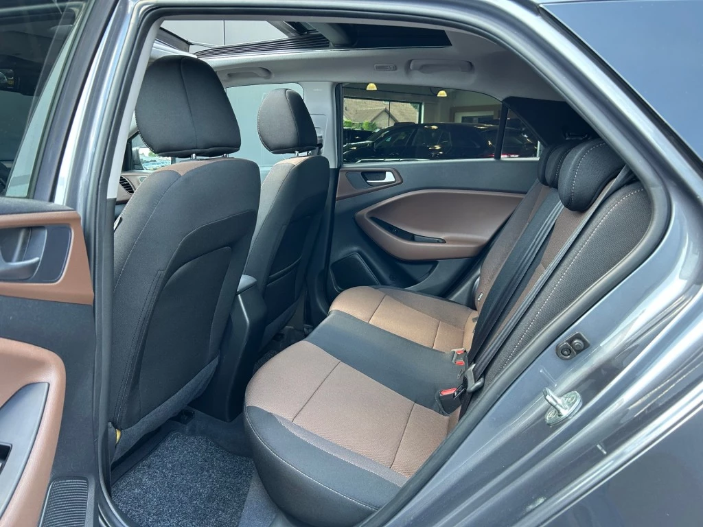 Hoofdafbeelding Hyundai i20