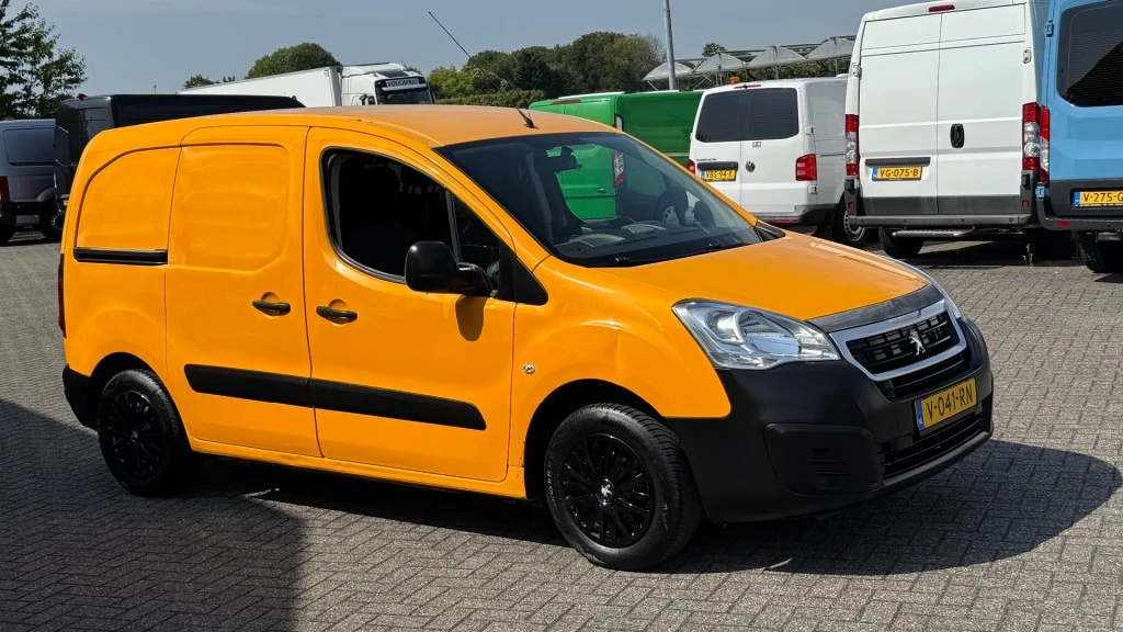 Hoofdafbeelding Peugeot Partner